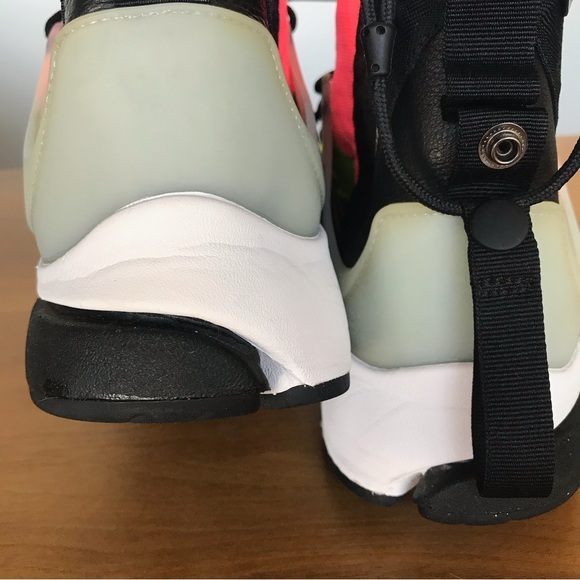 NIKE Acronym Air Presto Mid "Hot Lava/Volt" sneakers
Men’s Size 9 /S - Picture 11 of 14